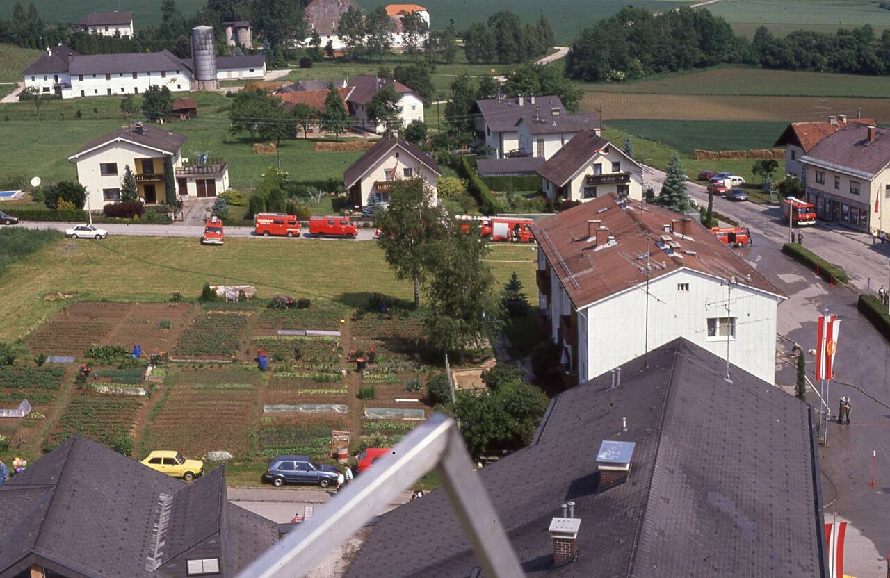 Ausblick über Neukirchen vom Hubsteiger der FF Wels